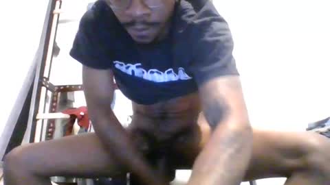 Snapshot of bigcockjohn36 chatting on 09/09/25, 11:21 bigcockjohn36 online show from 09/09/25, 11:21