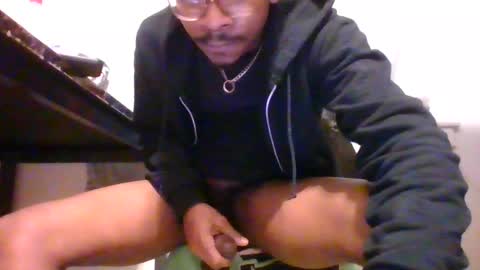 Snapshot of bigcockjohn36 chatting on 01/10/26, 10:47 bigcockjohn36 online show from 01/10/26, 10:47