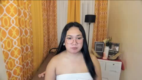 BABY LEXIE online show from 04/28/26, 06:35
