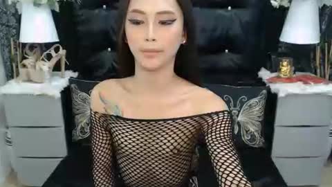 HOLLY online show from 02/26/26, 10:09