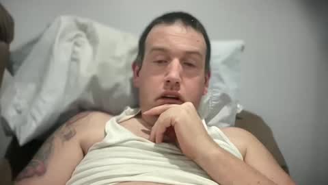 Snapshot of bigcocksuckingslut chatting on 01/25/25, 01:43 bigcocksuckingslut online show from 01/25/25, 01:43