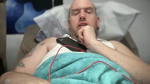 Snapshot of bigcocksuckingslut chatting on 01/31/25, 02:04 bigcocksuckingslut online show from 01/31/25, 02:04