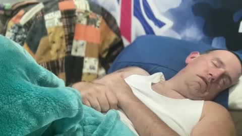 Snapshot of bigcocksuckingslut chatting on 11/08/25, 02:01 bigcocksuckingslut online show from 11/08/25, 02:01