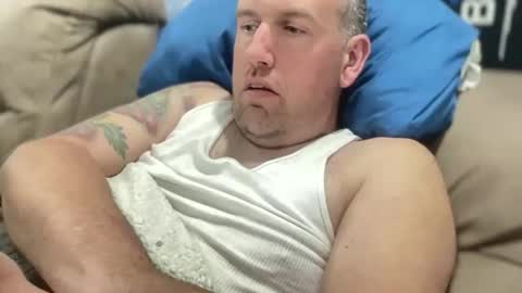 Snapshot of bigcocksuckingslut chatting on 04/24/26, 12:35 bigcocksuckingslut online show from 04/24/26, 12:35