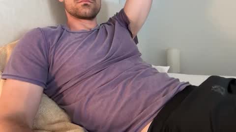 bigcollegecock69690 online show from 04/20/26, 08:43