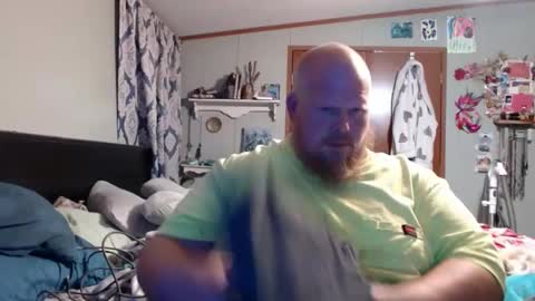 Snapshot of bigcummer4u803 chatting on 12/30/24, 02:20 Tiny online show from 12/30/24, 02:20