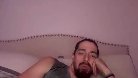 Snapshot of bigdaddy75333 chatting on 12/17/25, 01:50 bigdaddy75333 online show from 12/17/25, 01:50