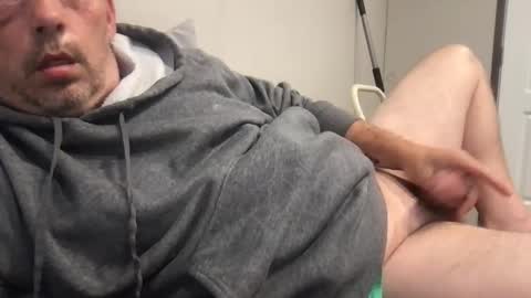 Snapshot of bigdaddydelight chatting on 05/25/26, 10:05 bigdaddydelight online show from 05/25/26, 10:05