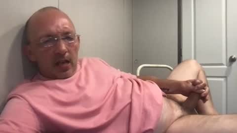 Snapshot of bigdaddydelight chatting on 06/12/26, 05:23 bigdaddydelight online show from 06/12/26, 05:23