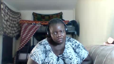 Snapshot of bigdarkass chatting on 10/26/25, 11:42 VIOLET online show from 10/26/25, 11:42