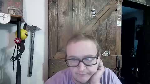 Snapshot of bigdbrillion chatting on 02/12/25, 01:19 Darryl online show from 02/12/25, 01:19