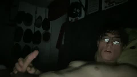 Snapshot of bigdick10082 chatting on 10/20/25, 03:29 bigdick10082 online show from 10/20/25, 03:29