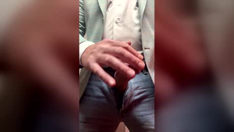 Snapshot of bigdick3981 chatting on 04/27/26, 12:14 bigdick3981 online show from 04/27/26, 12:14