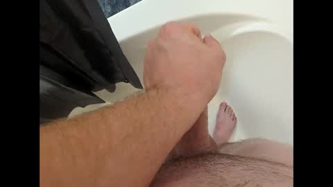 Snapshot of bigdick425283 chatting on 05/04/26, 10:44 bigdick425283 online show from 05/04/26, 10:44