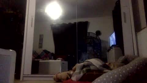 Snapshot of bigdickdangles472924 chatting on 10/27/25, 01:31 bigdickdangles472924 online show from 10/27/25, 01:31