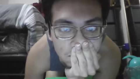 Snapshot of bigdickjojo17 chatting on 12/01/25, 04:39 JOJO online show from 12/01/25, 04:39