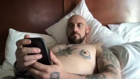 bigdikdaddydrew69 online show from 12/17/24, 08:32