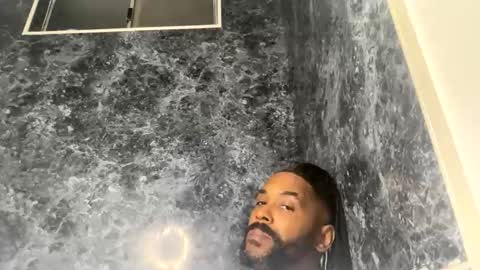 Snapshot of bigdinca chatting on 10/11/25, 09:08 bigdinca online show from 10/11/25, 09:08