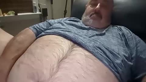 bigfuzzyteddybear online show from 11/28/25, 06:49