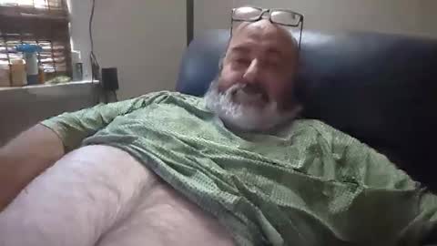 Snapshot of bigfuzzyteddybear chatting on 05/13/26, 04:59 bigfuzzyteddybear online show from 05/13/26, 04:59