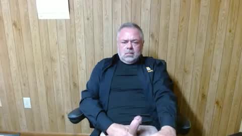 Snapshot of biggdaddi8 chatting on 04/10/26, 10:03 biggdaddi8 online show from 04/10/26, 10:03