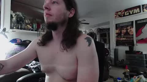 biggerisbetter21 online show from 10/09/25, 07:34