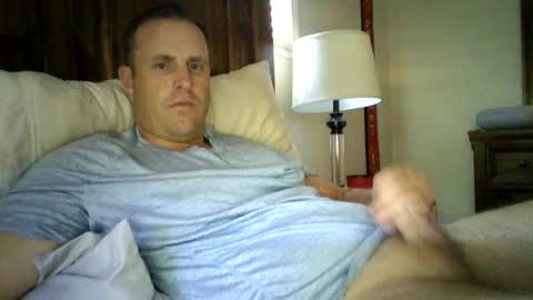 Snapshot of biggie19523064 chatting on 08/01/26, 03:22 biggie19523064 online show from 08/01/26, 03:22