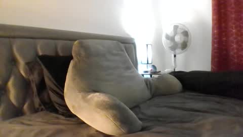 Snapshot of bigguy2014 chatting on 03/18/26, 10:57 bigguy2014 online show from 03/18/26, 10:57