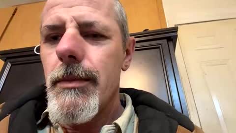 biggymemo69 online show from 11/29/25, 04:43