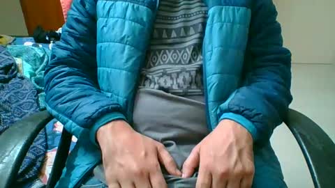 Snapshot of bighandsomesatisfy chatting on 12/23/24, 12:41 bighandsomesatisfy online show from 12/23/24, 12:41