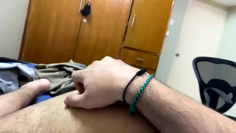 Snapshot of bighandsomesatisfy chatting on 12/28/24, 09:51 bighandsomesatisfy online show from 12/28/24, 09:51