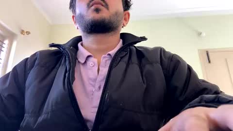 Snapshot of bighandsomesatisfy chatting on 12/31/24, 07:53 bighandsomesatisfy online show from 12/31/24, 07:53