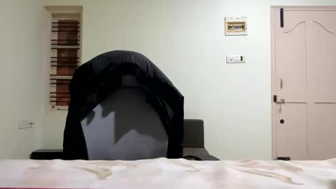 Snapshot of bighandsomesatisfy chatting on 01/09/25, 02:29 bighandsomesatisfy online show from 01/09/25, 02:29