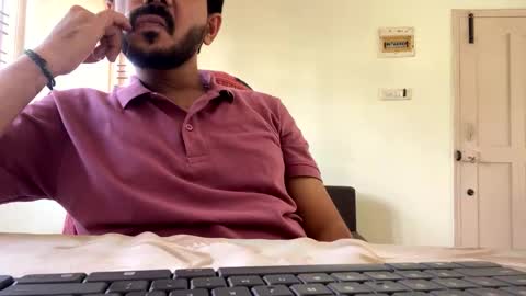 Snapshot of bighandsomesatisfy chatting on 01/12/25, 07:53 bighandsomesatisfy online show from 01/12/25, 07:53