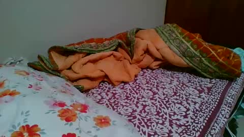 Snapshot of bighandsomesatisfy chatting on 01/29/25, 02:40 bighandsomesatisfy online show from 01/29/25, 02:40