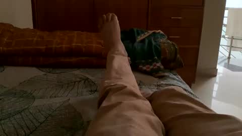 Snapshot of bighandsomesatisfy chatting on 03/04/25, 10:57 bighandsomesatisfy online show from 03/04/25, 10:57