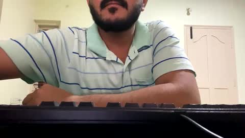 Snapshot of bighandsomesatisfy chatting on 03/09/25, 04:11 bighandsomesatisfy online show from 03/09/25, 04:11