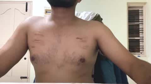 Snapshot of bighandsomesatisfy chatting on 10/28/25, 04:53 bighandsomesatisfy online show from 10/28/25, 04:53