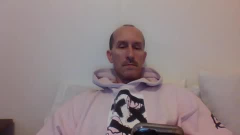 Snapshot of bighugemouthful chatting on 12/09/24, 04:47 Chaz online show from 12/09/24, 04:47