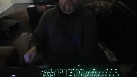 Snapshot of bighugmugg chatting on 03/11/26, 11:05 bighugmugg online show from 03/11/26, 11:05