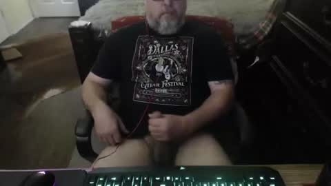 Snapshot of bighugmugg chatting on 05/04/26, 08:16 bighugmugg online show from 05/04/26, 08:16