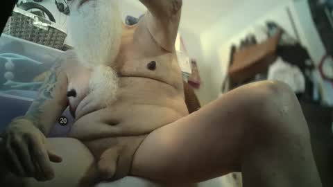 Snapshot of bigjeff01 chatting on 09/29/25, 03:28 bigjeff01 online show from 09/29/25, 03:28