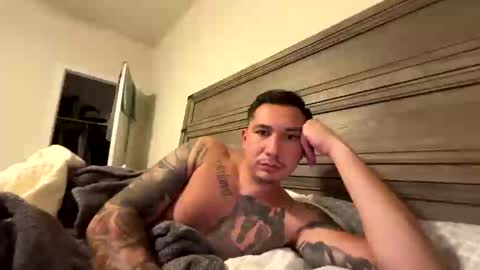 bigjraw2487 online show from 11/23/25, 05:40