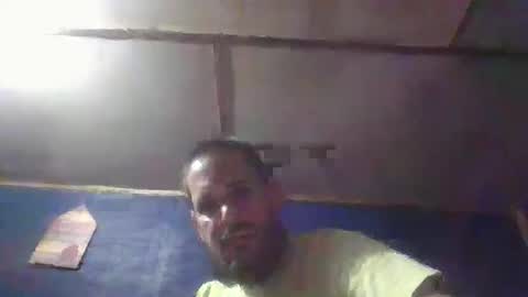 Snapshot of bigkurt92 chatting on 11/25/25, 02:06 bigkurt92 online show from 11/25/25, 02:06