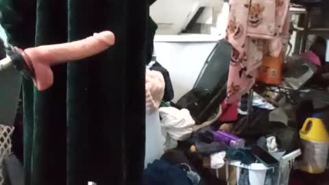 bigmanaround9 online show from 11/10/25, 10:25