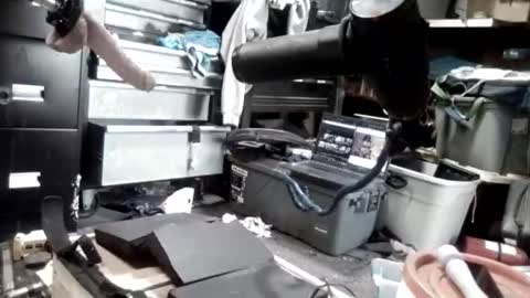 bigmanaround9 online show from 04/11/26, 03:49