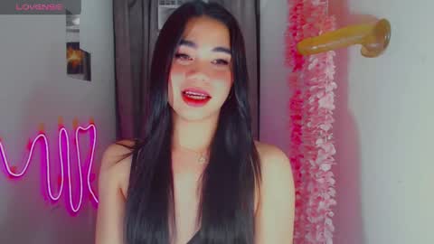 kiaaannaaaa online show from 04/15/26, 12:34