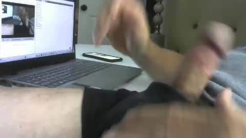 Snapshot of bignforsex chatting on 09/25/25, 03:43 Txbator1 online show from 09/25/25, 03:43