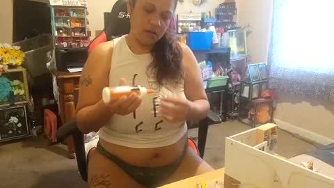 the Mini mami online show from 02/10/25, 02:26