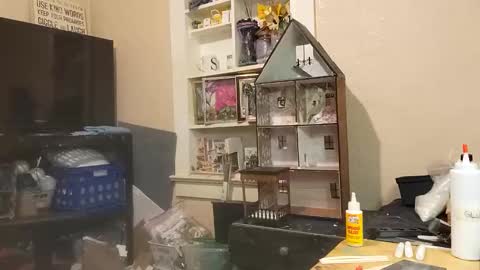 the Mini mami online show from 03/07/25, 05:40